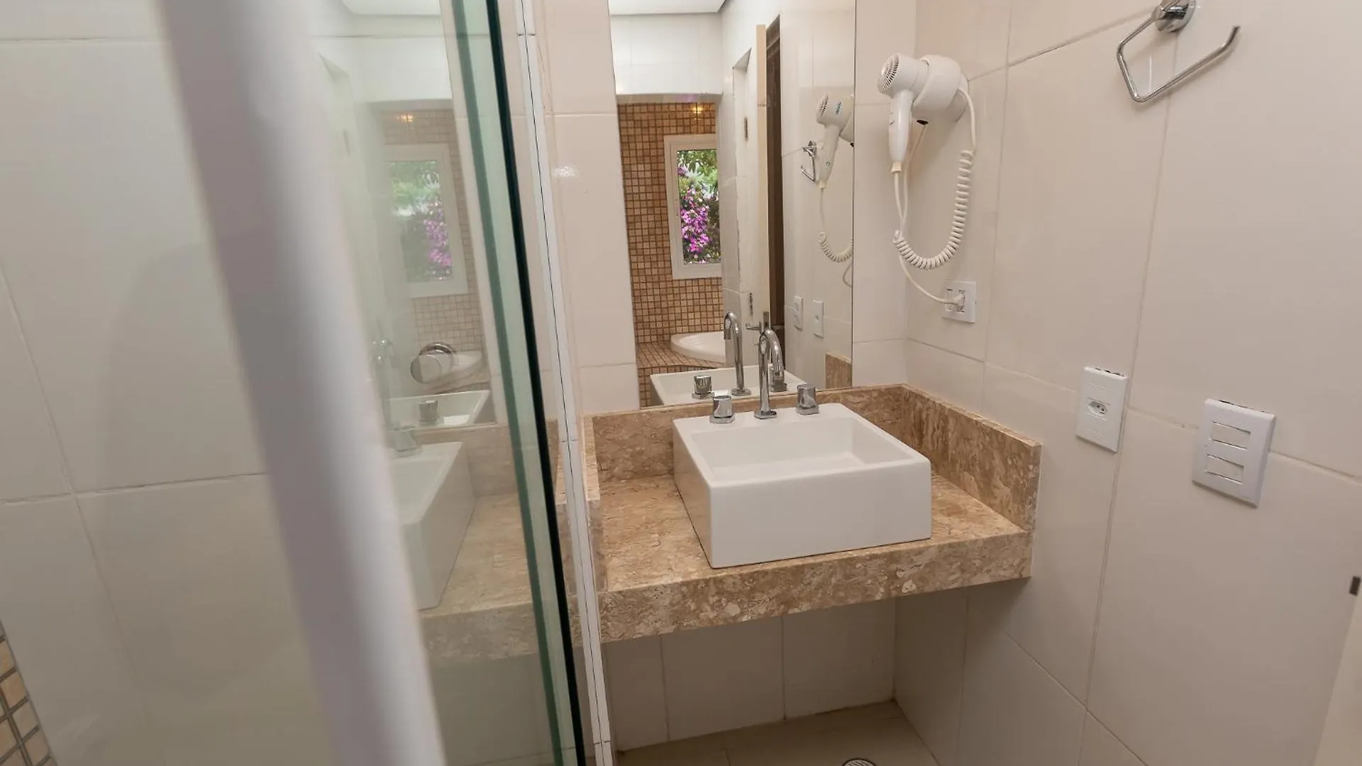 Lodge Chales Com Hidro E Lareira E Suites Villa Hegus Campos do Jordão