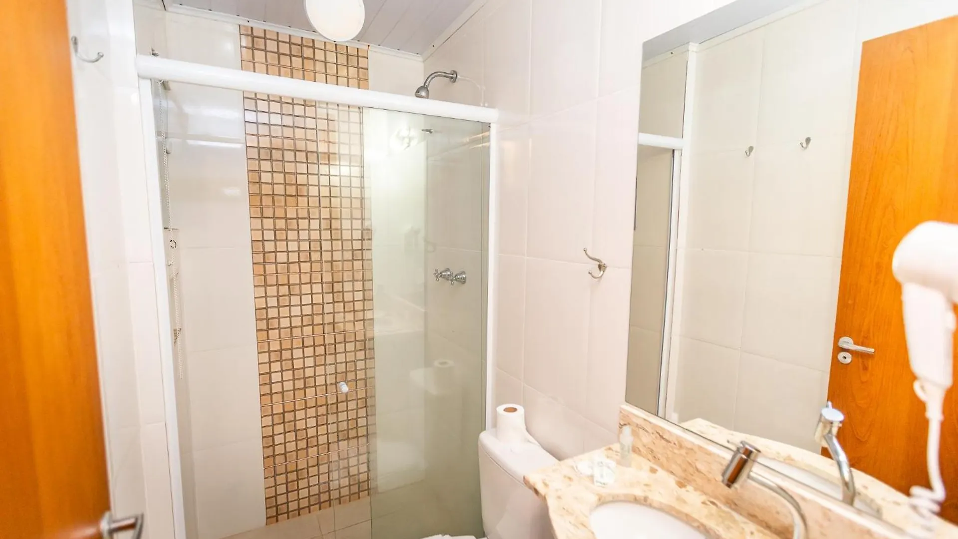 Lodge Chales Com Hidro E Lareira E Suites Villa Hegus Campos do Jordão