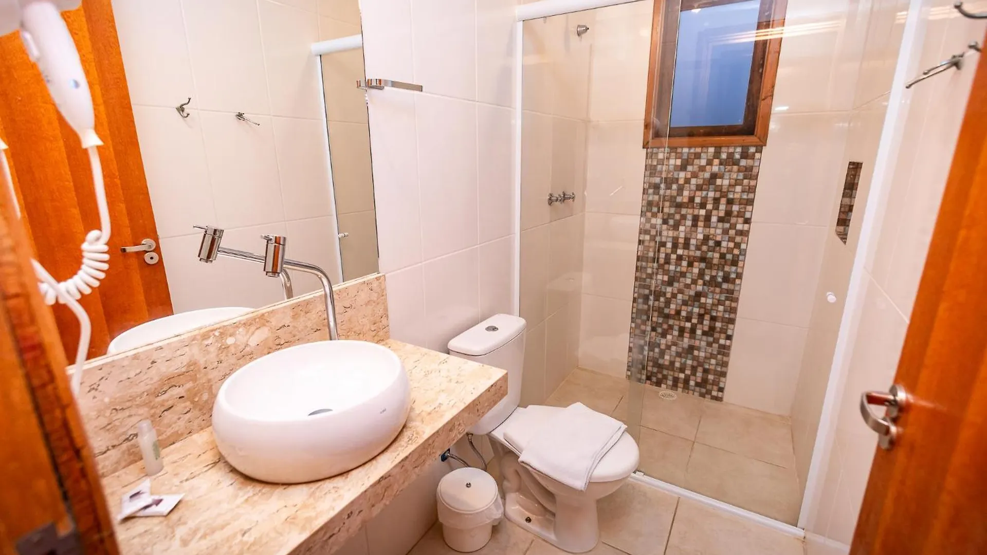 Chales Com Hidro E Lareira E Suites Villa Hegus Campos do Jordão Brasile